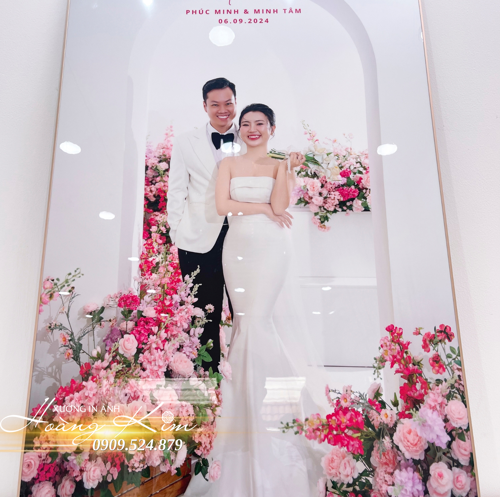 In Ảnh Mica, Tráng Gương Viền Hợp Kim – Đẳng Cấp, Bền Bỉ, Sang Trọng Như Khung Cao Cấp | Xưởng In Ảnh Hoàng Kim 29 ảnh viền hợp kim bề mặt sáng bóng