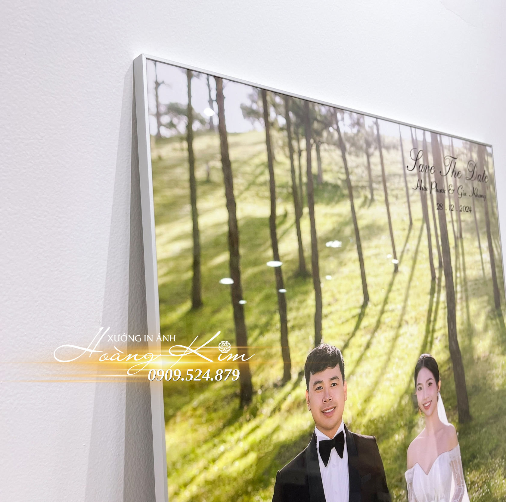 In Ảnh Mica, Tráng Gương Viền Hợp Kim – Đẳng Cấp, Bền Bỉ, Sang Trọng Như Khung Cao Cấp | Xưởng In Ảnh Hoàng Kim 7 ảnh mica viền hợp kim