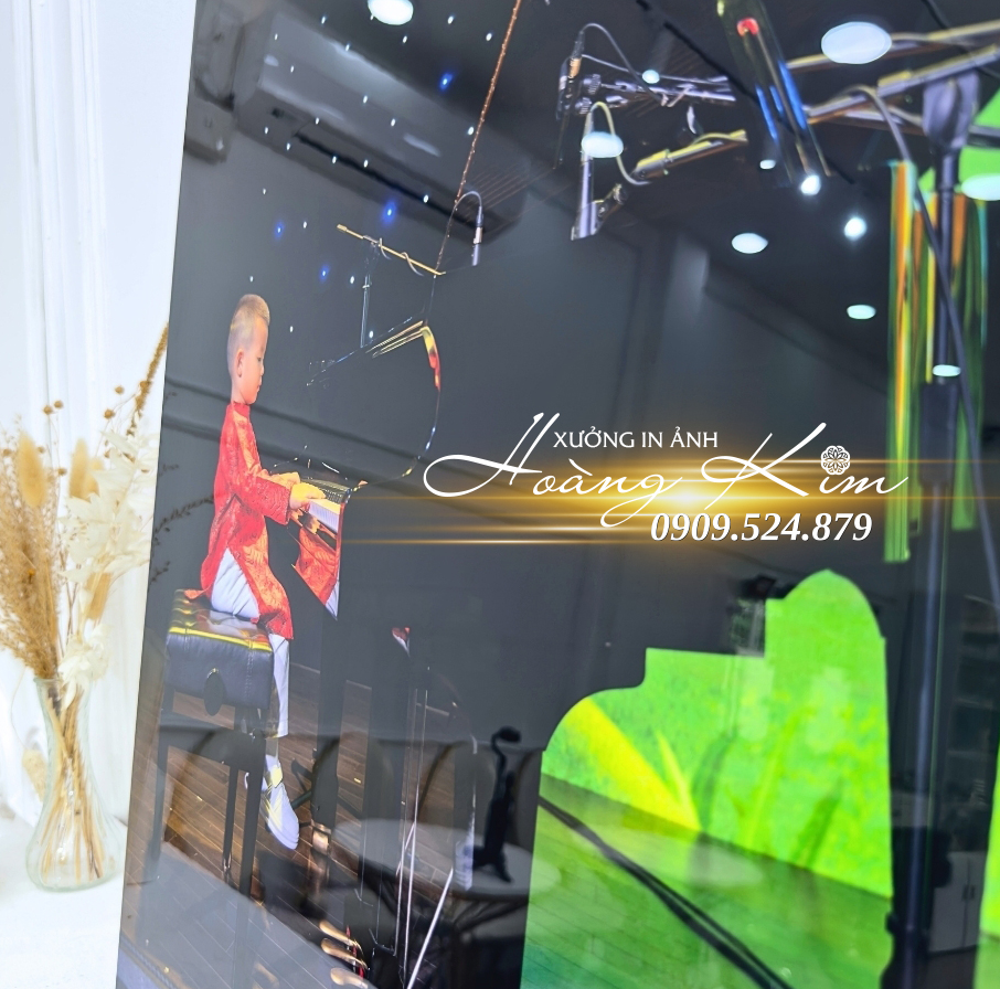 In Ảnh Mica, Tráng Gương Viền Hợp Kim – Đẳng Cấp, Bền Bỉ, Sang Trọng Như Khung Cao Cấp | Xưởng In Ảnh Hoàng Kim 12 ảnh tráng gương viền hợp kim có nhiều kích thước