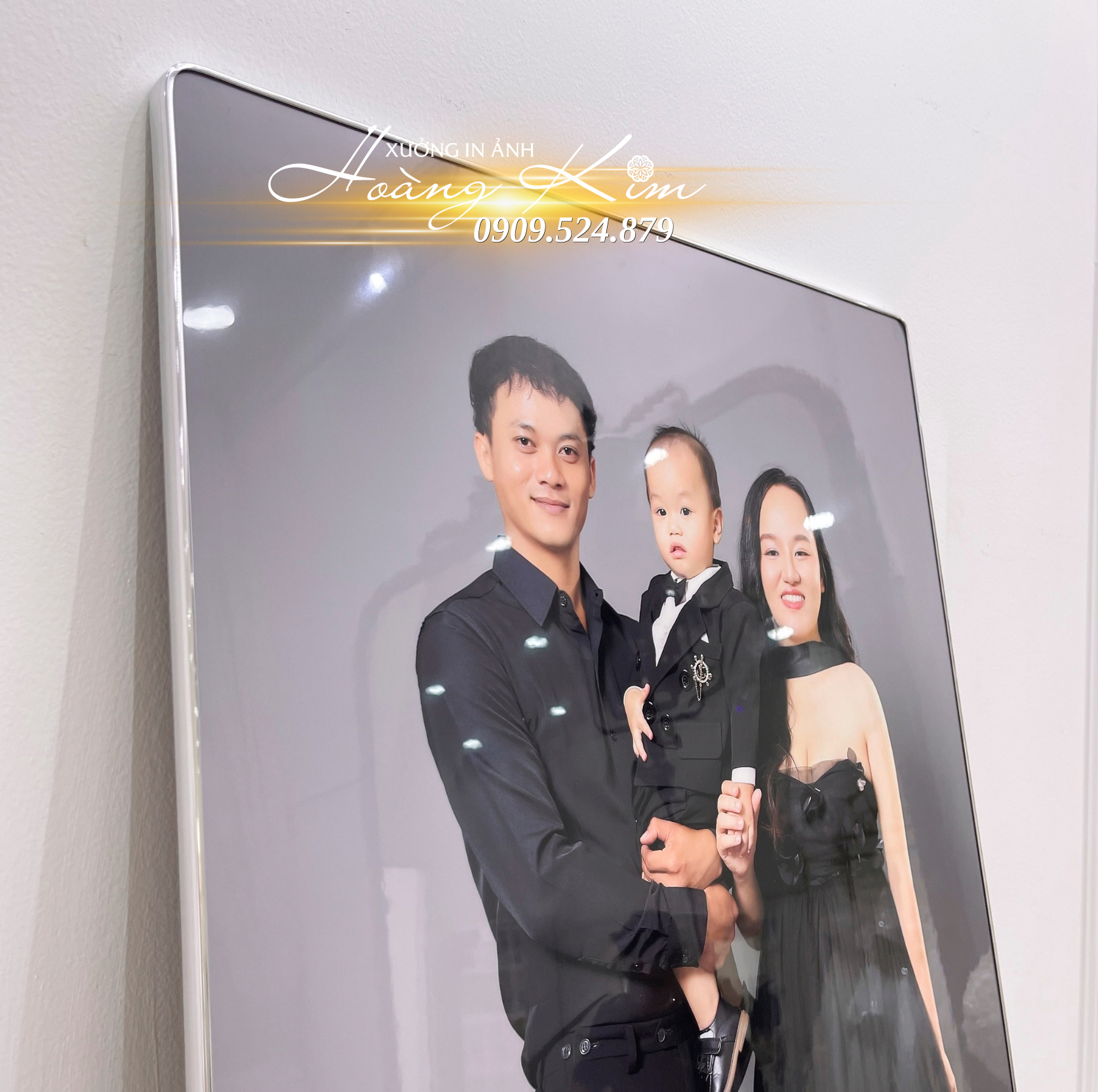 In Ảnh Tráng Gương, Pha Lê – Đỉnh Cao Của Sự Sang Trọng Và Sắc Nét | Xưởng In Ảnh Hoàng Kim 58 ảnh tráng gương bọc viền metal (5)