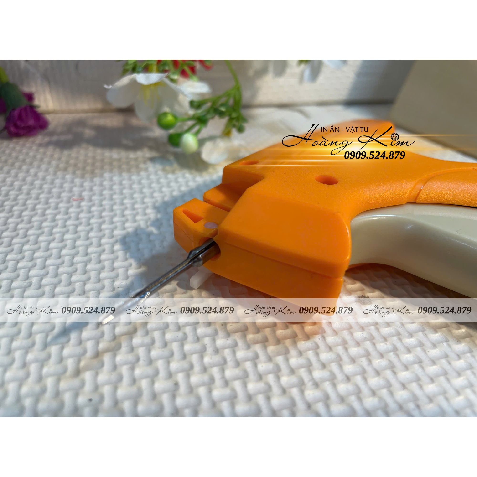 Máy Bắn Tag Threehorses 8S Chính Hãng – Giải Pháp Gắn Nhãn Mác Quần Áo Chuyên Nghiệp Cho Shop Thời Trang Và Xưởng May 16 máy bắn tag 8S (3)